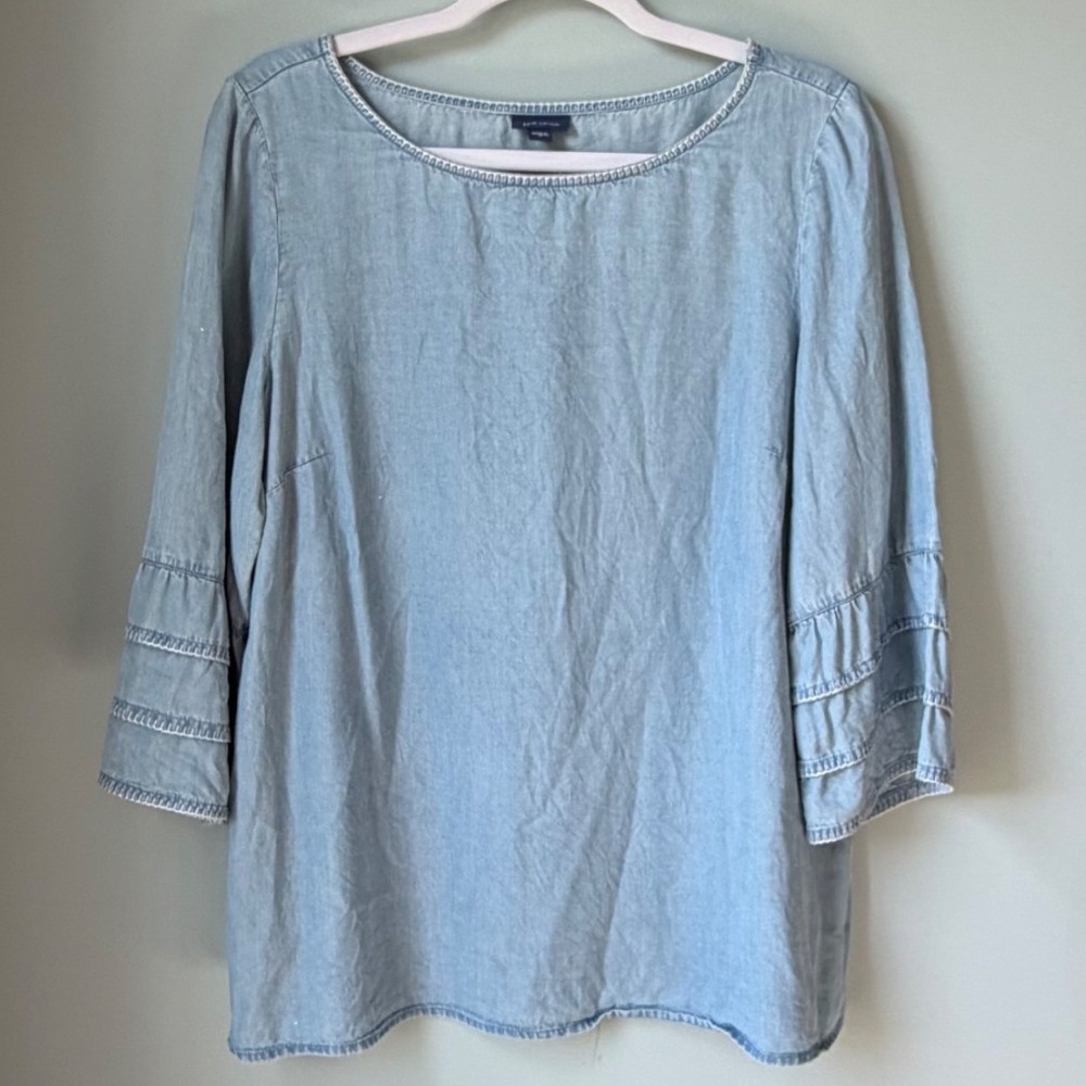 J. Jill Top Chambray Tiered Sleeve Blouse 100% Tencel Denim Size Medium